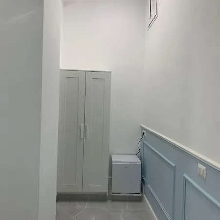 Miris Fast Comfortable Airport Capodichino 25 Minutes Walk Self Check-in