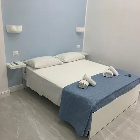 Miris Fast Comfortable Airport Capodichino 25 Minutes Walk Self Check-in Апартаменты *